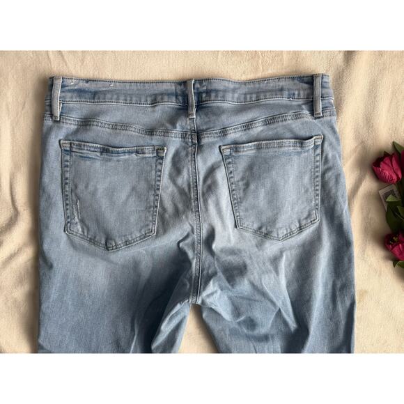 Loft Curvy Skinny Crop Jeans  14/32 - Picture 5 of 5